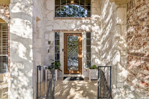 611 Enchanted Way, San Antonio, TX, 78260-4368 | Card Image
