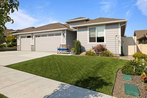 better-than-new-and-price-3734 S Taft St, Kennewick, WA, 99338 | Card Image