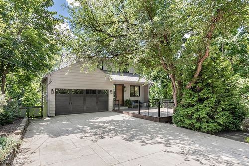 50 E Summit St, Chagrin Falls, OH, 44022-2710 | Card Image