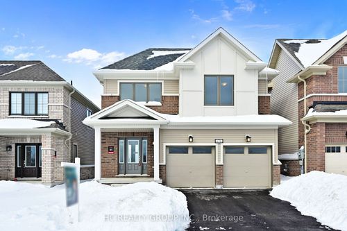 676 Grand Ridge Ave, Oshawa, ON, L1K0E2 | Card Image