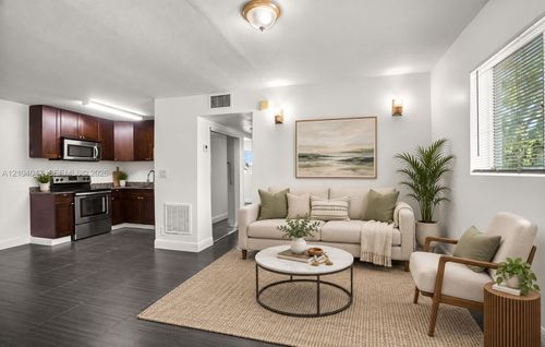 18-37 Sw 14th St, Dania Beach, FL, 33004-4275 | Card Image