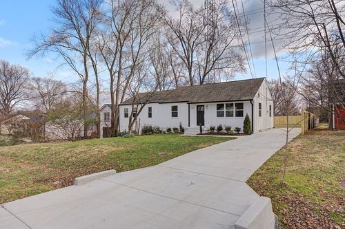 2923 Teakwood Dr, Nashville, TN, 37214-3231 | Card Image