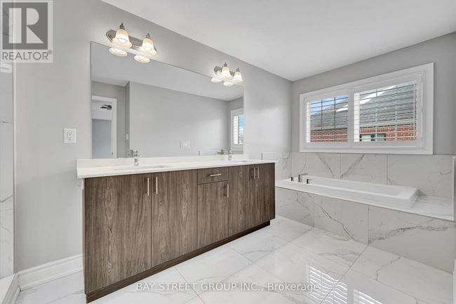 1275 Raspberry Terrace, House other with 4 bedrooms, 3 bathrooms and 4 parking in Milton (FO Ford) ON | Image 33
