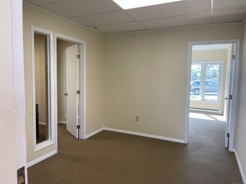 102-69 North St, Danbury, CT, 06810-5610 | Card Image