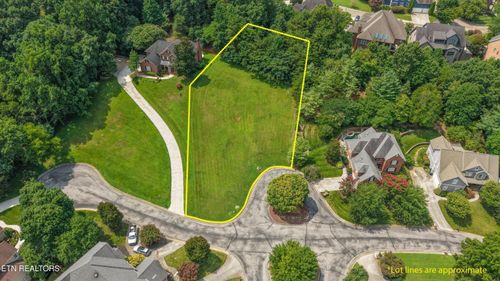1243 Gettysvue Way, Knoxville, TN, 37922-5979 | Card Image