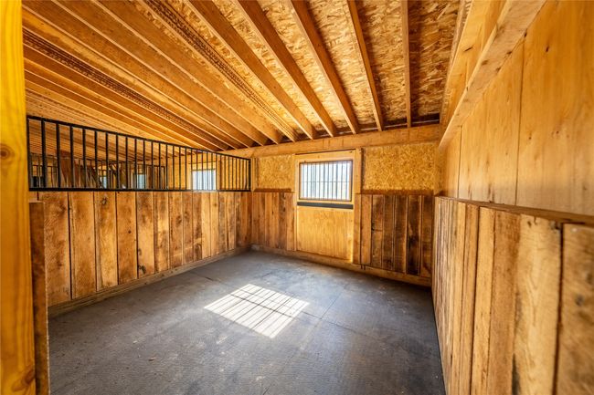 horse barn | Image 48