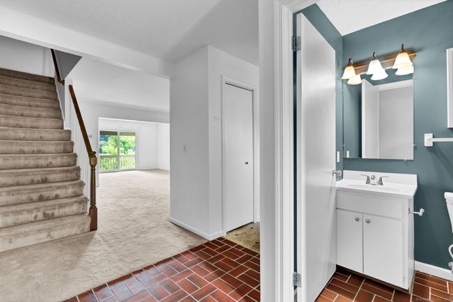 207 - 207 Summer Hill Dr, Condo with 2 bedrooms, 3 bathrooms and null parking in South Windsor CT | Image 7