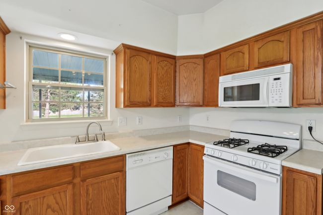 6017 Riva Ridge Dr, House other with 2 bedrooms, 2 bathrooms and null parking in Indianapolis IN | Image 9