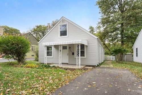 569 Chase Rd, Columbus, OH, 43214-1335 | Card Image