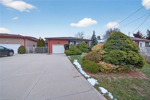 369 Federal St, Stoney Creek, ON, L8E2B6 | Card Image