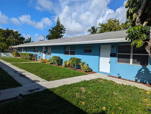 1-3-537 Sw 2nd Ct, Pompano Beach, FL, 33060-6817 | Card Image