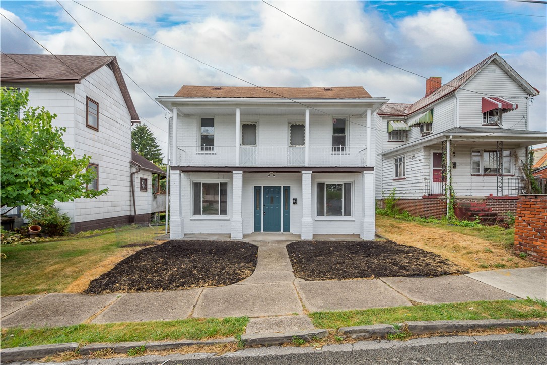 Castner Ave, Donora, PA 15033
