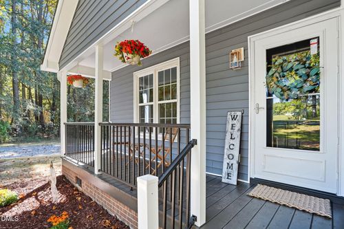 2005 Canterbury Rd, Clayton, NC, 27520-8515 | Card Image