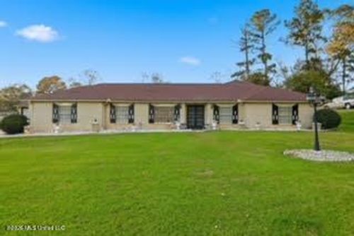 206 Plantation Dr, Vicksburg, MS, 39183-8794 | Card Image