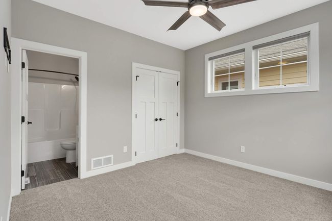 15590 Duck Trail Ln, Townhouse with 4 bedrooms, 4 bathrooms and null parking in Apple Valley MN | Image 21