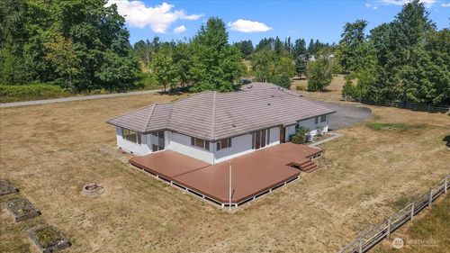 42008 254th Ave Se, Enumclaw, WA, 98022-8349 | Card Image