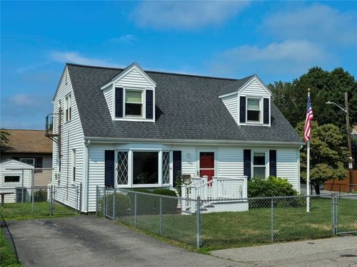 71 Ashton St, Pawtucket, RI, 02860-4532 | Card Image