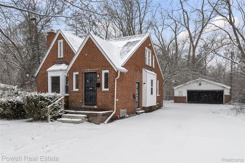 23421 W Mcnichols Rd, Detroit, MI, 48219-3122 | Card Image