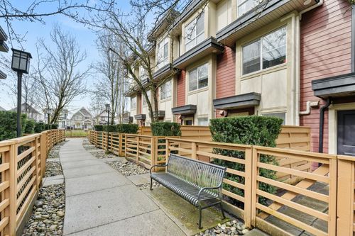 26-19477 72a Ave, Surrey, BC, V4N6M2 | Card Image