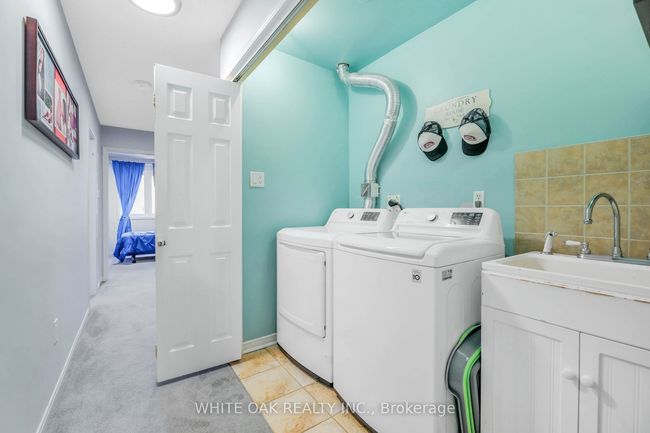 43 Sassafras Cir, House attached with 4 bedrooms, 4 bathrooms and 2 parking in Thornhill ON | Image 19
