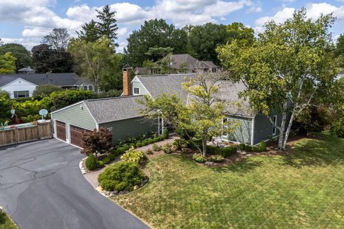 4027 Patricia Dr, Columbus, OH, 43220-4916 | Card Image