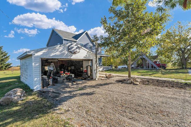 601 E Washington St, House other with 3 bedrooms, 3 bathrooms and 4 parking in Loda IL | Image 43
