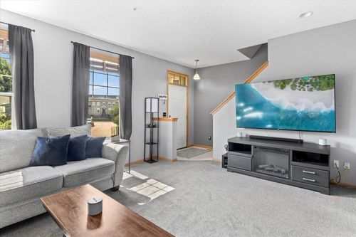 unit-e-11316 Fergus St Ne, Blaine, MN, 55449-4468 | Card Image