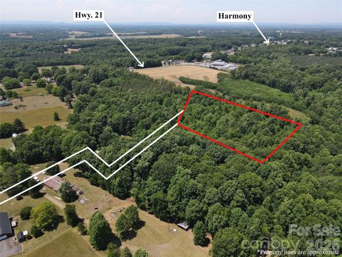165 Alexander Farm Rd, Harmony, NC, 28634-9100 | Card Image
