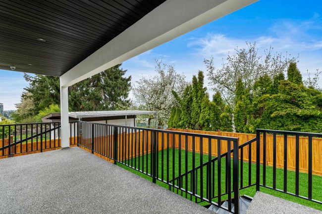 1605 Ellesmere Avenue, House other with 8 bedrooms, 6 bathrooms and 6 parking in Burnaby BC | Image 38