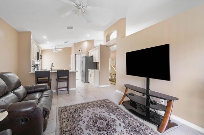 9594 Arbor View Dr, House other with 3 bedrooms, 2 bathrooms and null parking in Boynton Beach FL | Image 19