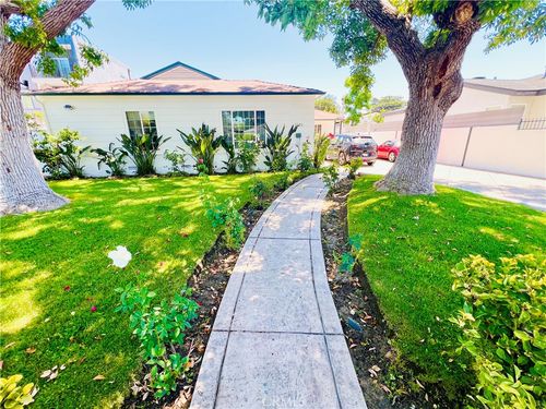 5118 Riverton Avenue, North Hollywood, CA, 91601 | Card Image