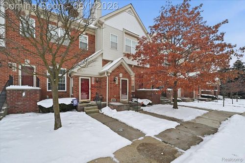 1665 Campau Farms Cir, Detroit, MI, 48207-5158 | Card Image