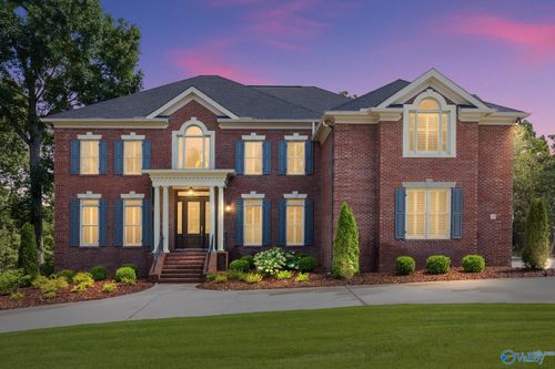 13 Asbury Rd Se, Huntsville, AL, 35801-1101 | Card Image