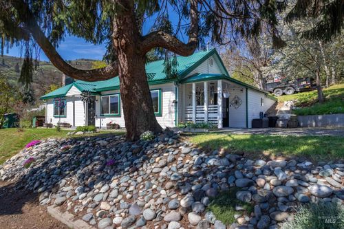 305 3rd St, Juliaetta, ID, 83535-0019 | Card Image