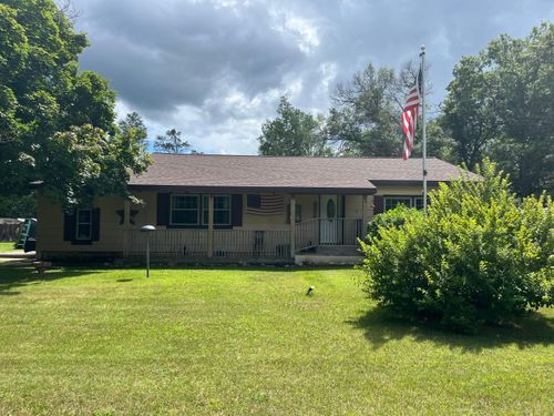11937 County Rd W, Crivitz, WI, 54114-9133 | Card Image