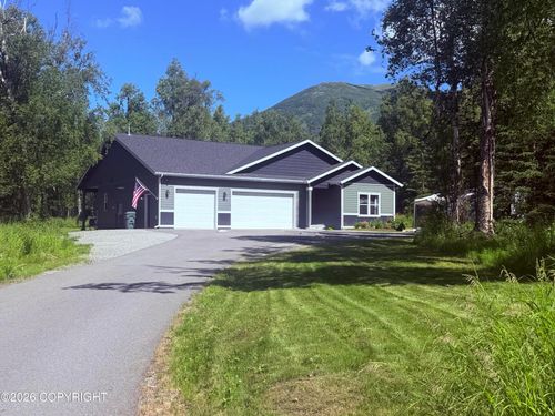 17049 E Lori Ann Cir, Palmer, AK, 99645-7573 | Card Image