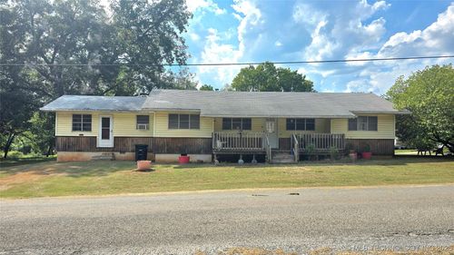 701 Johnson St, Meeker, OK, 74855-9105 | Card Image