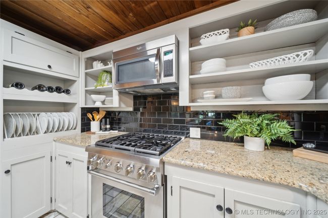 20119 E Willis Rd, House other with 3 bedrooms, 3 bathrooms and null parking in Tahlequah OK | Image 35