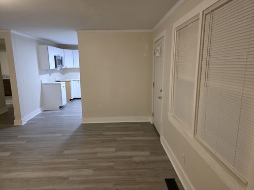 123 Post Oak Ave, Camden, TN, 38320-1313 | Card Image