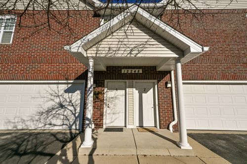 12248 W Virginia Cir, Franklin, WI, 53132-2054 | Card Image