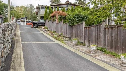 33025 14th Ave, Mission, BC, V2V2P3 | Card Image