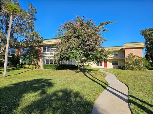 apt-204-16 Vista Gardens Trl, Vero Beach, FL, 32962-1785 | Card Image