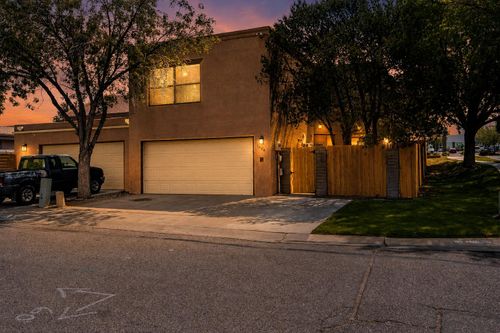 7904 Blue Jay Ln Ne, Albuquerque, NM, 87109-6046 | Card Image