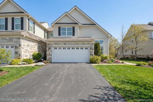 42896 Cardinal Way, Novi, MI, 48375-3653 | Card Image