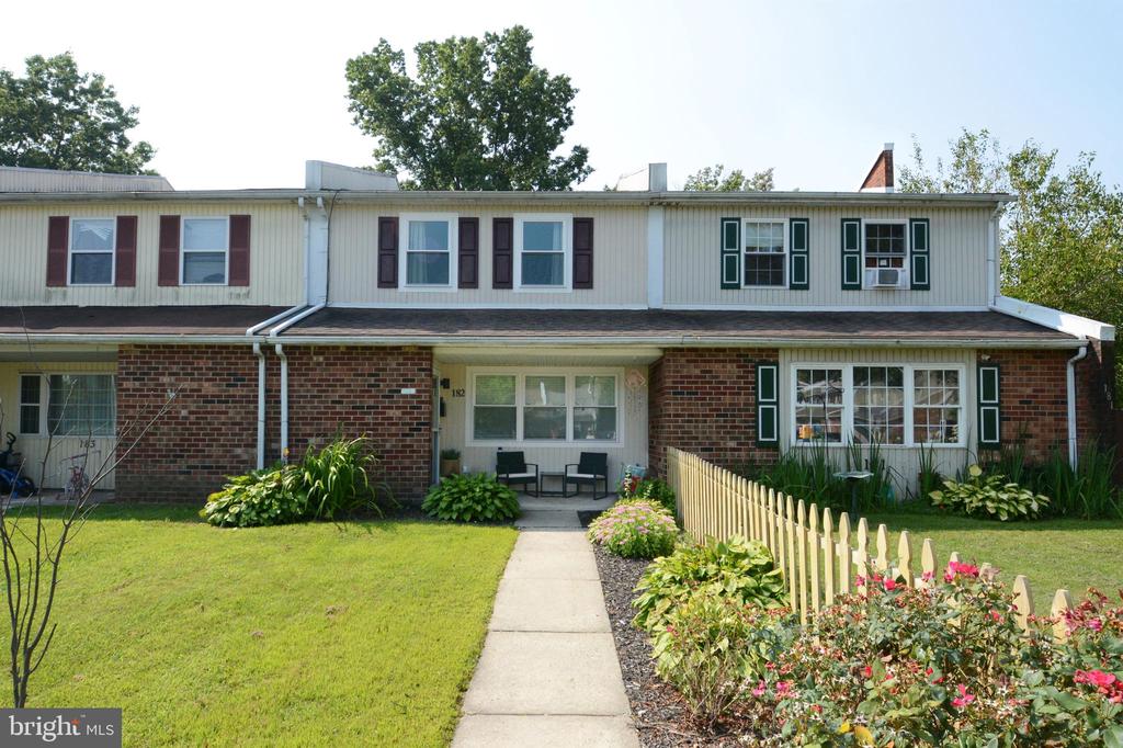 Crocus Ct, Quakertown, PA 18951