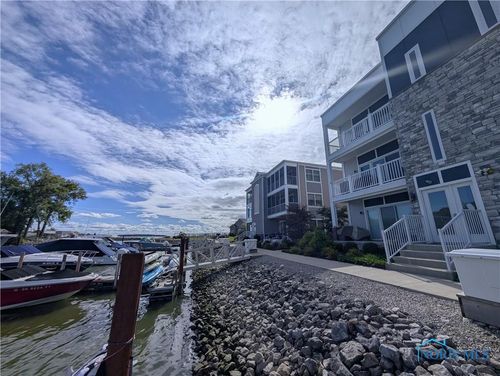 2564 S Waterside Court, Lakeside Marblehead, OH, 43440 | Card Image