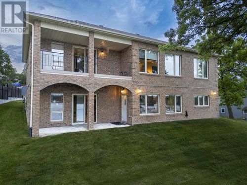 110 Lakeside Cres, Kenora, ON, P9N4H4 | Card Image