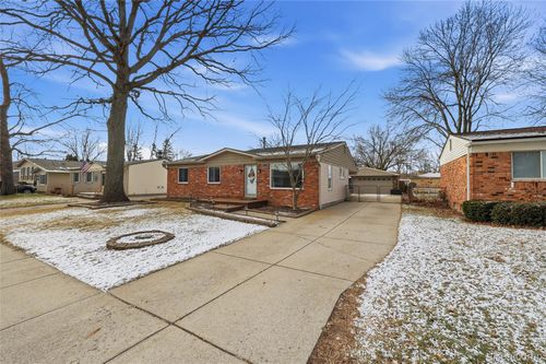 50661 Jim Dr, Chesterfield, MI, 48047-1839 | Card Image