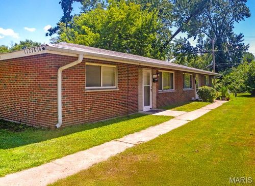 11278-11276 Liana Ln, Saint Ann, MO, 63074-1101 | Card Image