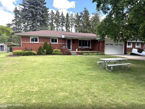 44790 Kemp St, Sterling Heights, MI, 48314-1576 | Card Image